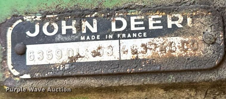 image for item OM9647 1981 John Deere 2940 tractor