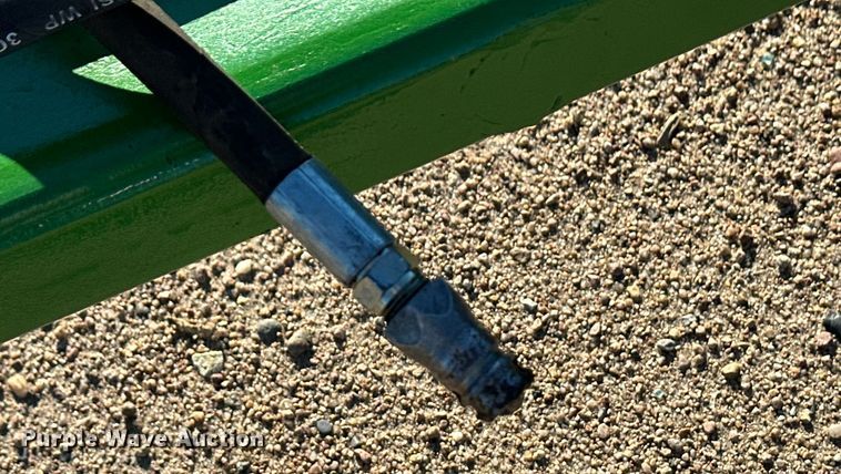 image for item OM9669 John Deere 340 off-set disk