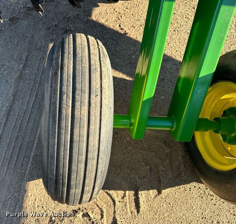 image for item OM9669 John Deere 340 off-set disk