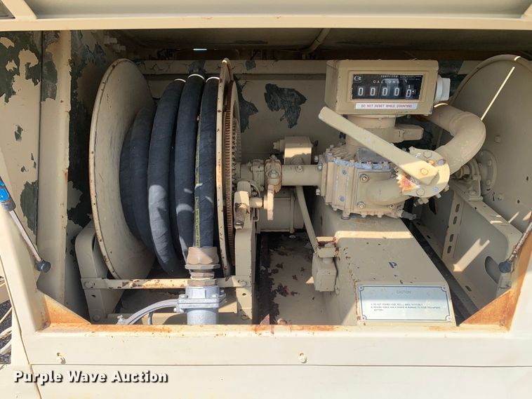 image for item DM1745 1989 Eastern Technologies M969A1 tank trailer