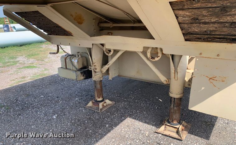 image for item DM1745 1989 Eastern Technologies M969A1 tank trailer