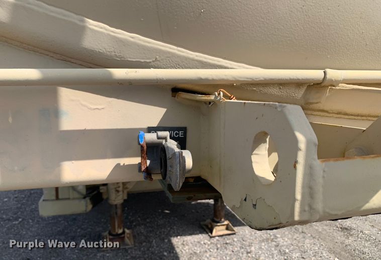 image for item DM1745 1989 Eastern Technologies M969A1 tank trailer