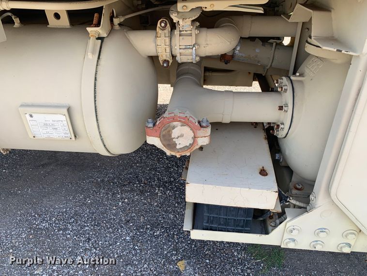 image for item DM1745 1989 Eastern Technologies M969A1 tank trailer