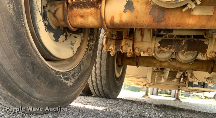 image for item DM1745 1989 Eastern Technologies M969A1 tank trailer