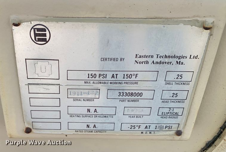 image for item DM1745 1989 Eastern Technologies M969A1 tank trailer