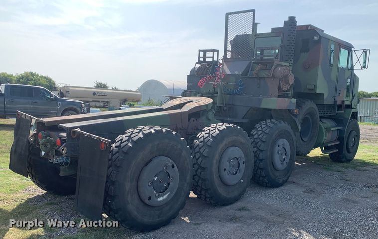 image for item DM1746 2008 Oshkosh M1070 semi truck