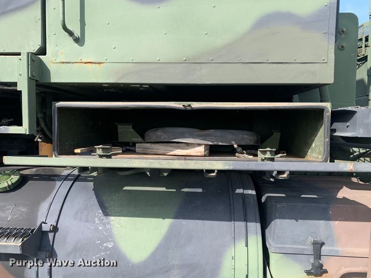 image for item DM1746 2008 Oshkosh M1070 semi truck