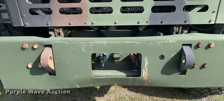 image for item DM1746 2008 Oshkosh M1070 semi truck