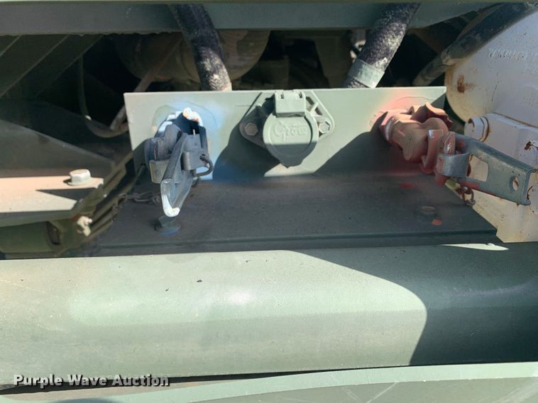 image for item DM1746 2008 Oshkosh M1070 semi truck