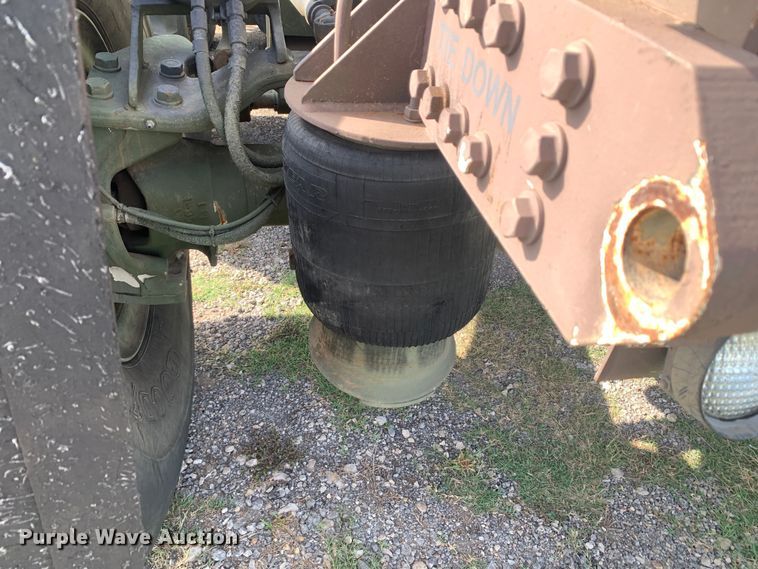 image for item DM1746 2008 Oshkosh M1070 semi truck