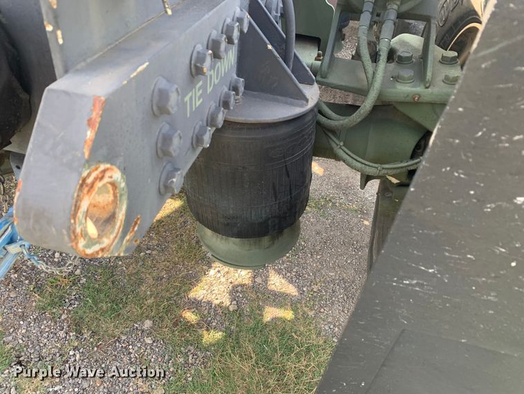 image for item DM1746 2008 Oshkosh M1070 semi truck