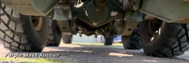 image for item DM1746 2008 Oshkosh M1070 semi truck