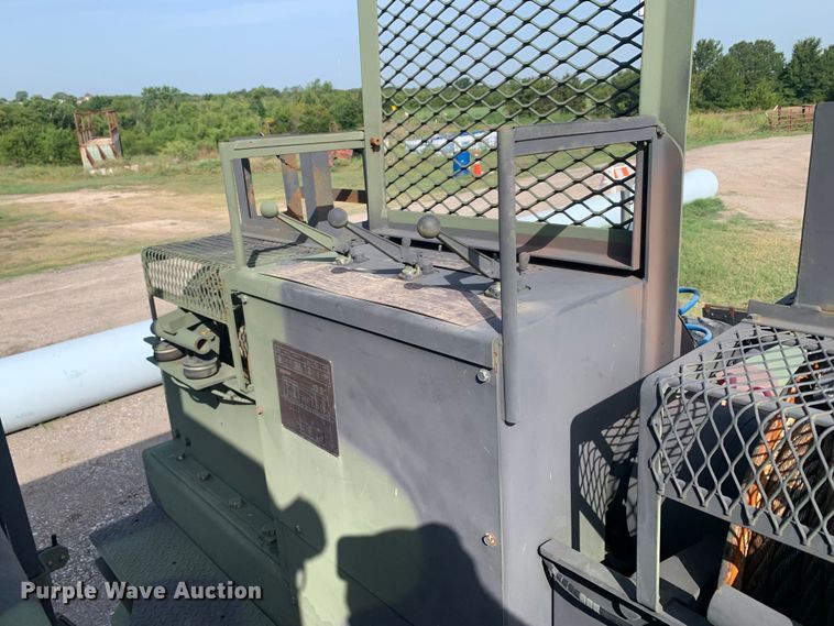 image for item DM1746 2008 Oshkosh M1070 semi truck