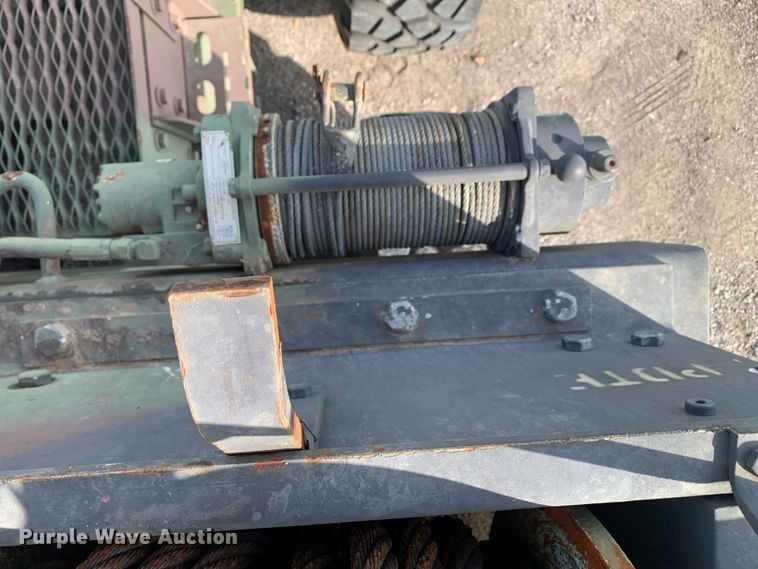 image for item DM1746 2008 Oshkosh M1070 semi truck