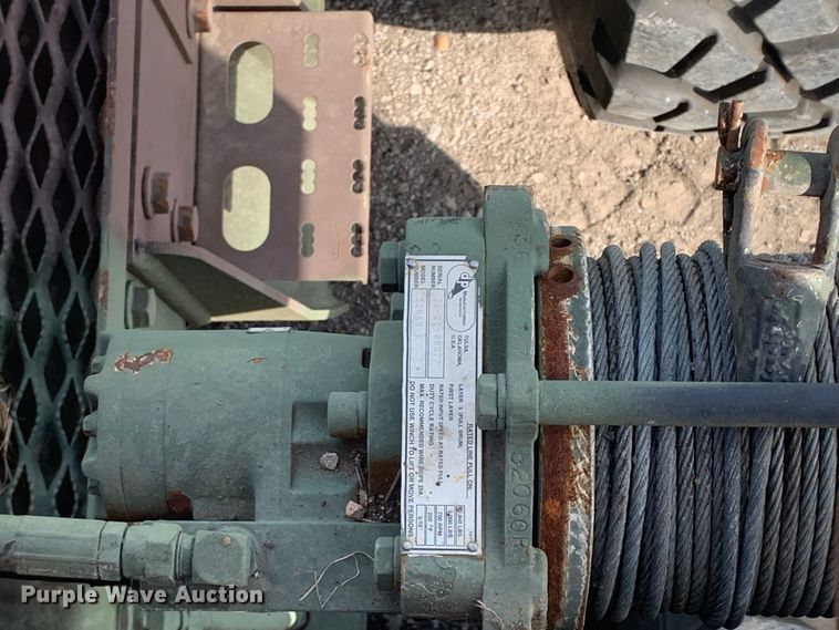 image for item DM1746 2008 Oshkosh M1070 semi truck