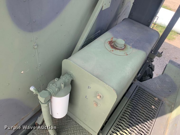 image for item DM1746 2008 Oshkosh M1070 semi truck