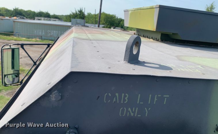 image for item DM1746 2008 Oshkosh M1070 semi truck