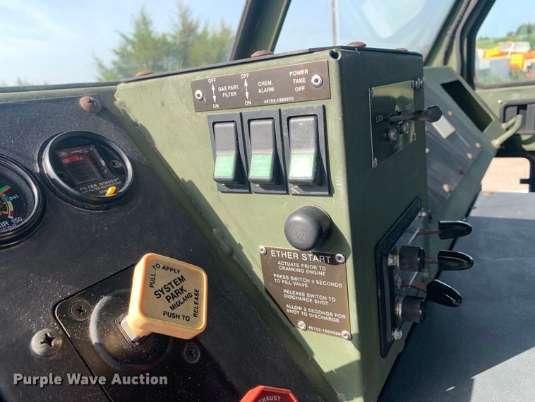 image for item DM1746 2008 Oshkosh M1070 semi truck