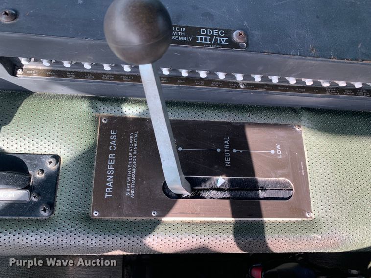 image for item DM1746 2008 Oshkosh M1070 semi truck