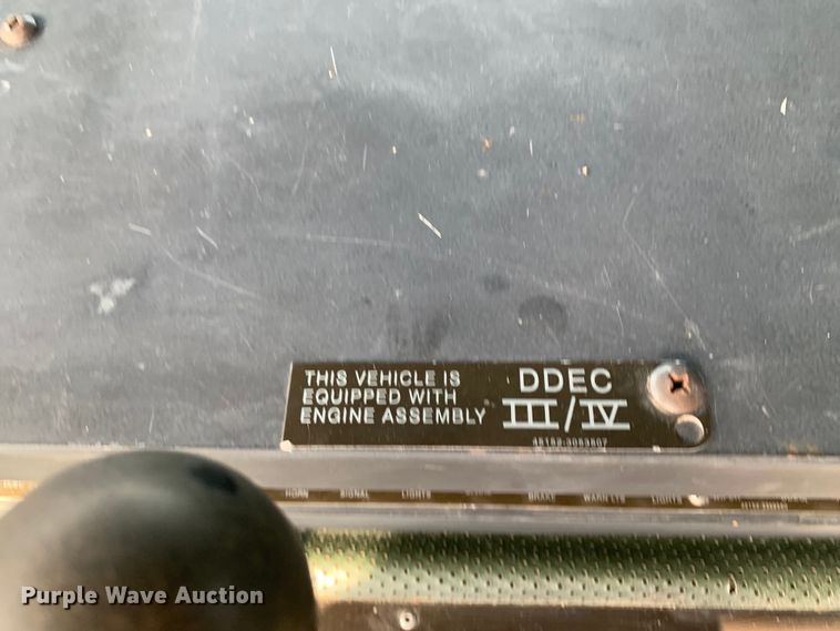 image for item DM1746 2008 Oshkosh M1070 semi truck