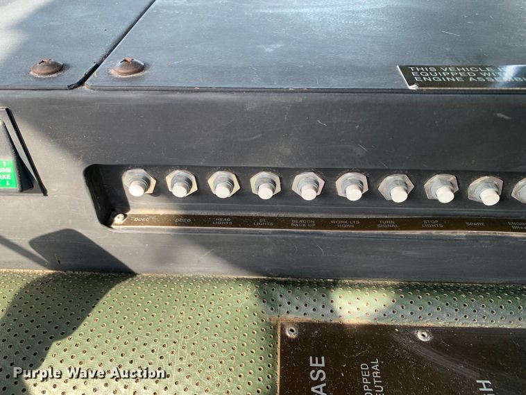 image for item DM1746 2008 Oshkosh M1070 semi truck