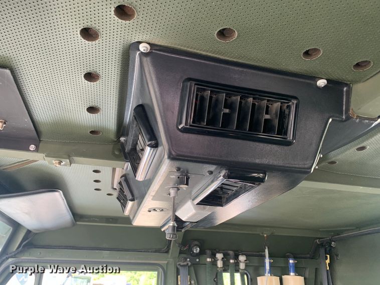 image for item DM1746 2008 Oshkosh M1070 semi truck