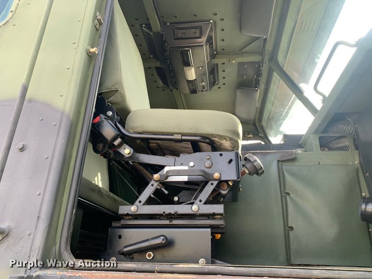 image for item DM1746 2008 Oshkosh M1070 semi truck