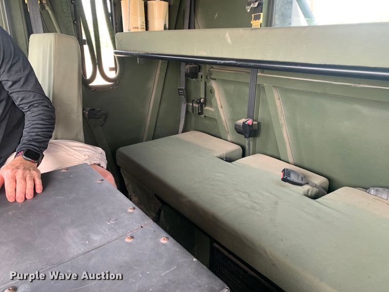 image for item DM1746 2008 Oshkosh M1070 semi truck