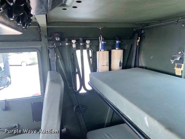 image for item DM1746 2008 Oshkosh M1070 semi truck