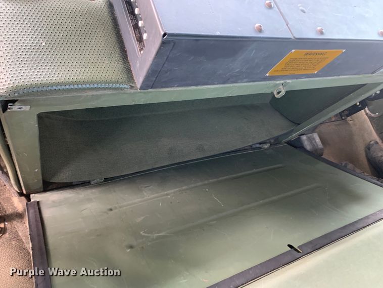 image for item DM1746 2008 Oshkosh M1070 semi truck