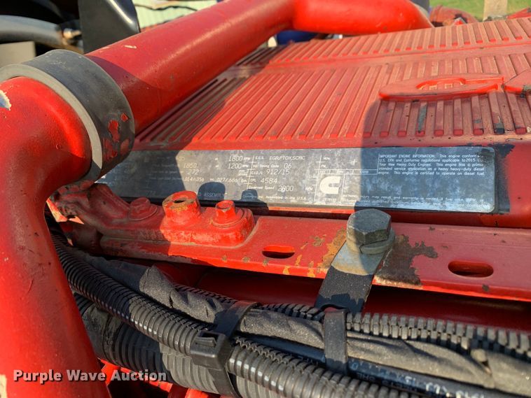 image for item DM1752 2016 Peterbilt  389 semi truck