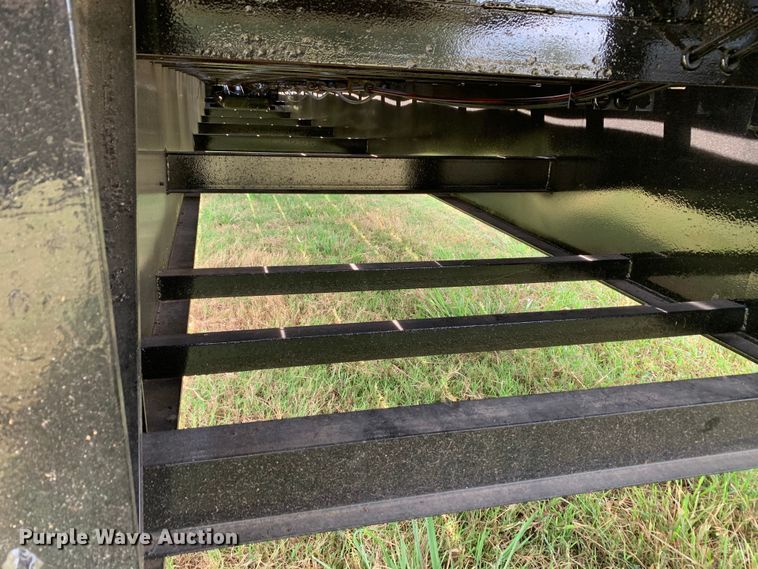 image for item DM1755 2012 Fontaine HAVSD12CTA drop deck trailer