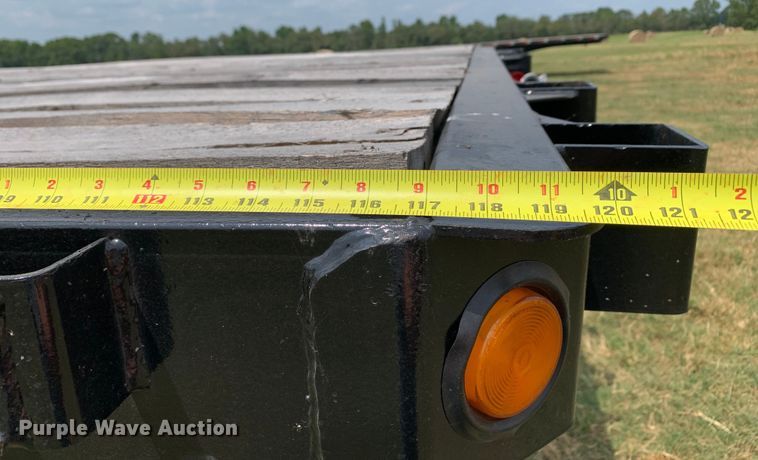 image for item DM1755 2012 Fontaine HAVSD12CTA drop deck trailer