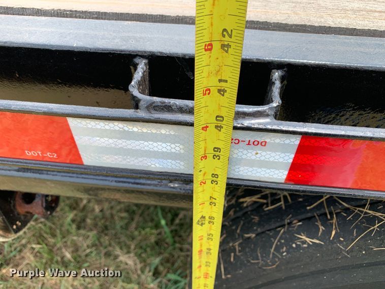 image for item DM1755 2012 Fontaine HAVSD12CTA drop deck trailer