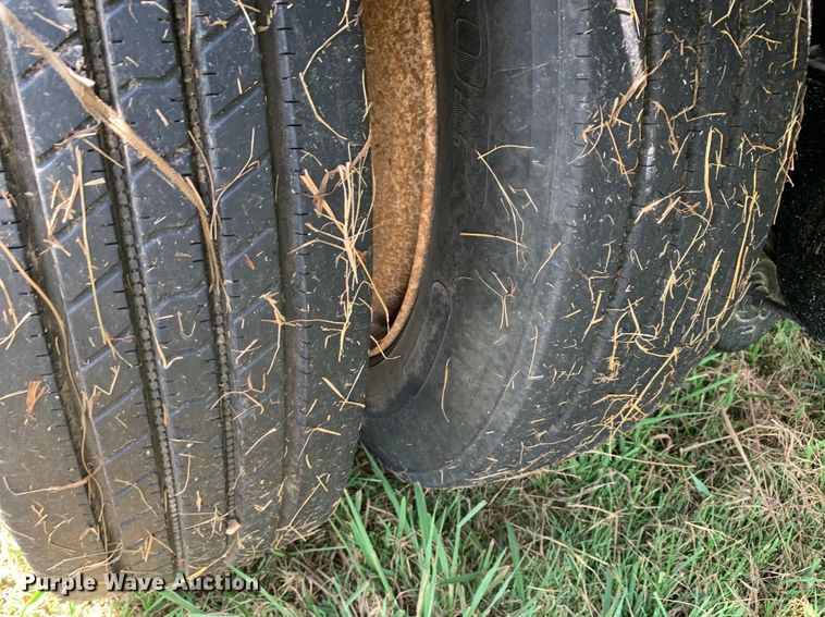 image for item DM1755 2012 Fontaine HAVSD12CTA drop deck trailer