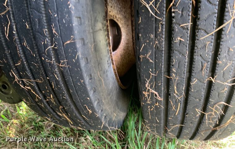 image for item DM1755 2012 Fontaine HAVSD12CTA drop deck trailer