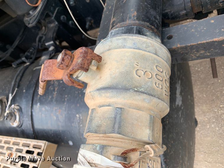 image for item DM7953 2003 Mack CV713 Granite tank truck