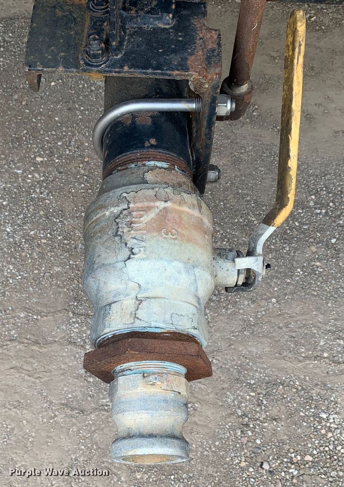 image for item DM7953 2003 Mack CV713 Granite tank truck