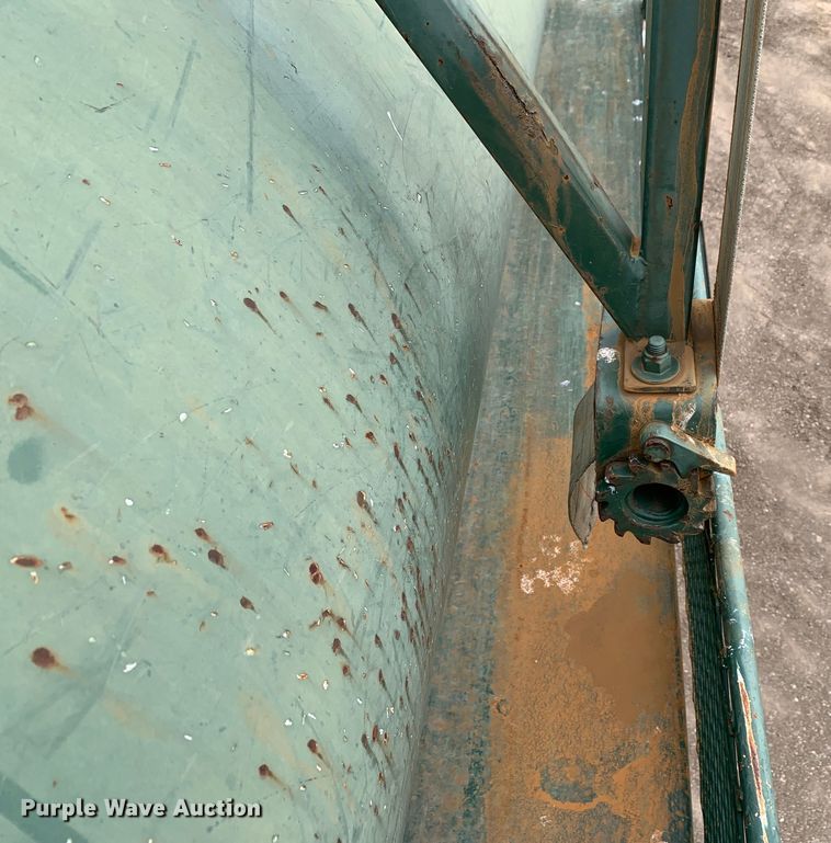 image for item DM7953 2003 Mack CV713 Granite tank truck