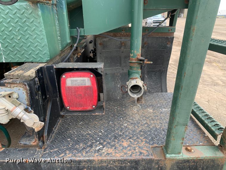 image for item DM7953 2003 Mack CV713 Granite tank truck