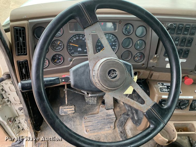 image for item DM7953 2003 Mack CV713 Granite tank truck