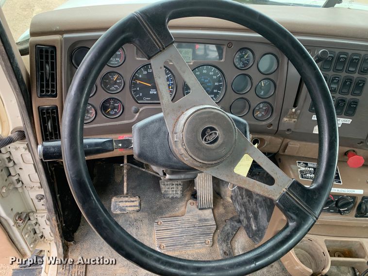 image for item DM7953 2003 Mack CV713 Granite tank truck