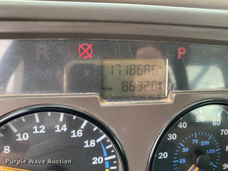 image for item DM7953 2003 Mack CV713 Granite tank truck