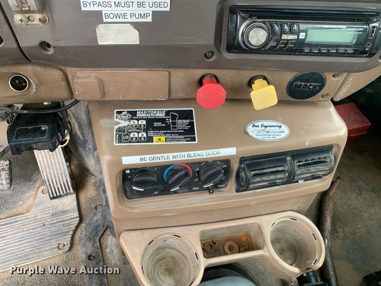 image for item DM7953 2003 Mack CV713 Granite tank truck