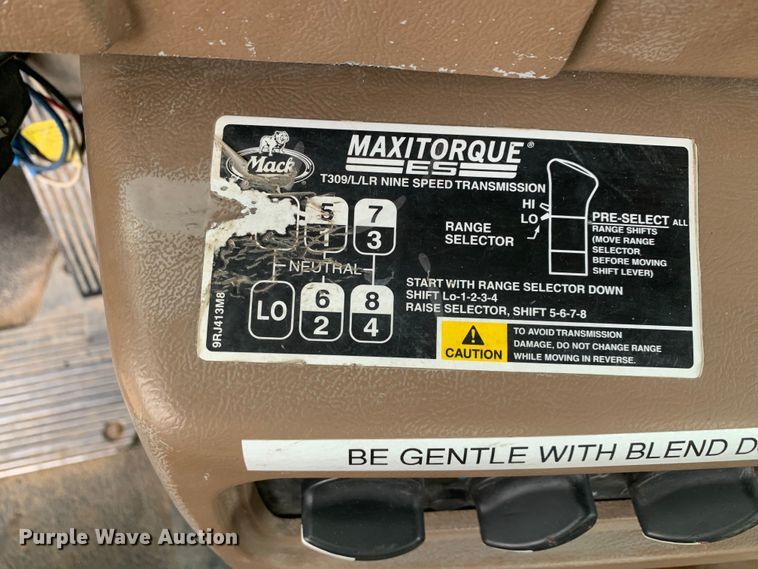 image for item DM7953 2003 Mack CV713 Granite tank truck