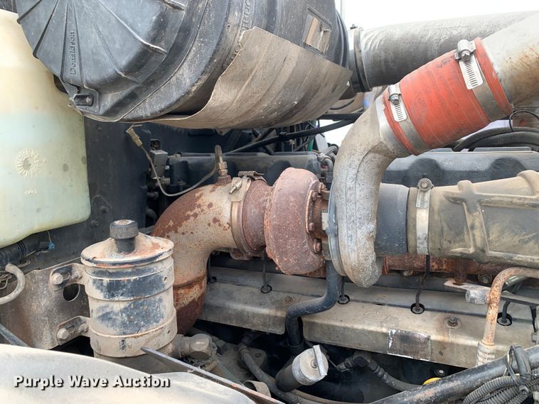 image for item DM7953 2003 Mack CV713 Granite tank truck