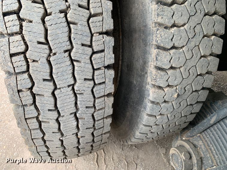 image for item DM7953 2003 Mack CV713 Granite tank truck