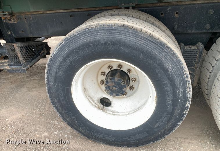 image for item DM7953 2003 Mack CV713 Granite tank truck