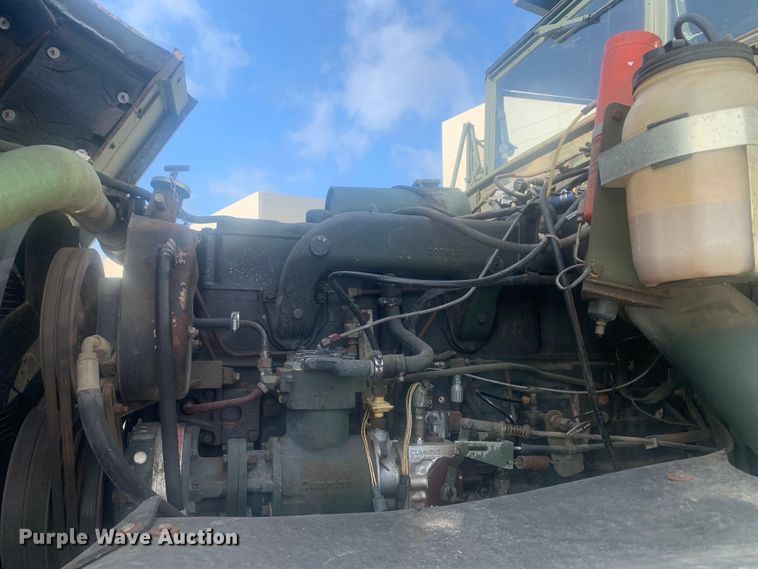 image for item DM7959 1985 AM General M929A1 dump truck