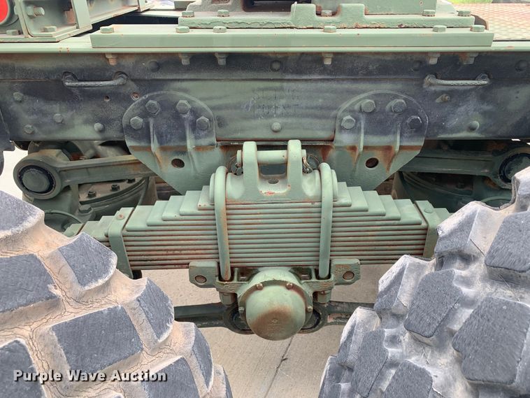 image for item DM7964 1986 AM General M931A1 semi truck